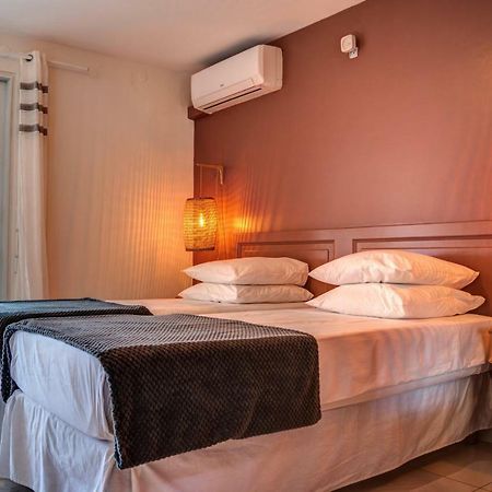 Hotel Pelican Шельшер Екстер'єр фото